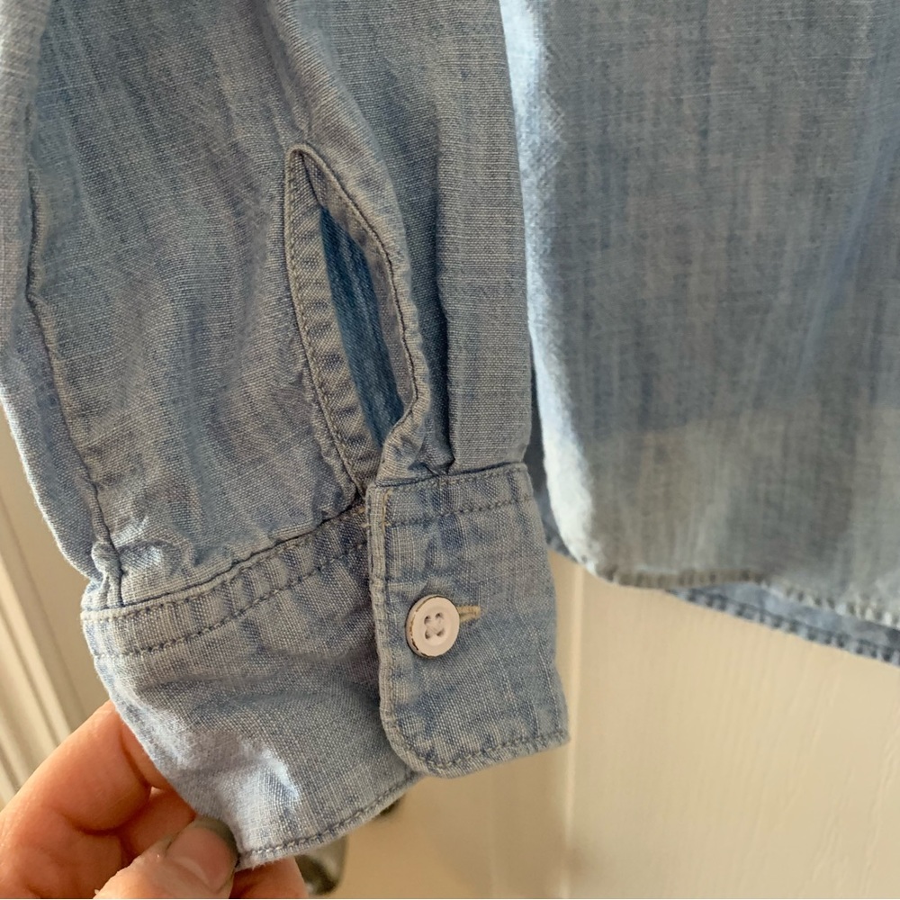 Levi’s Button Down Chambray Top Light Blue With B… - image 5